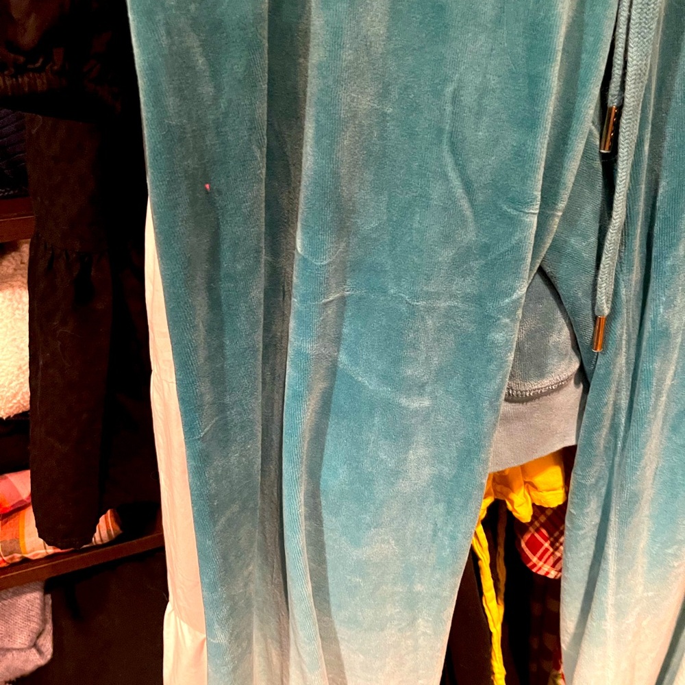 Juicy Couture y2k boutique Velour Hoodie and Joggers 2 piece L bottom XL Hoodie. - Picture 2 of 13